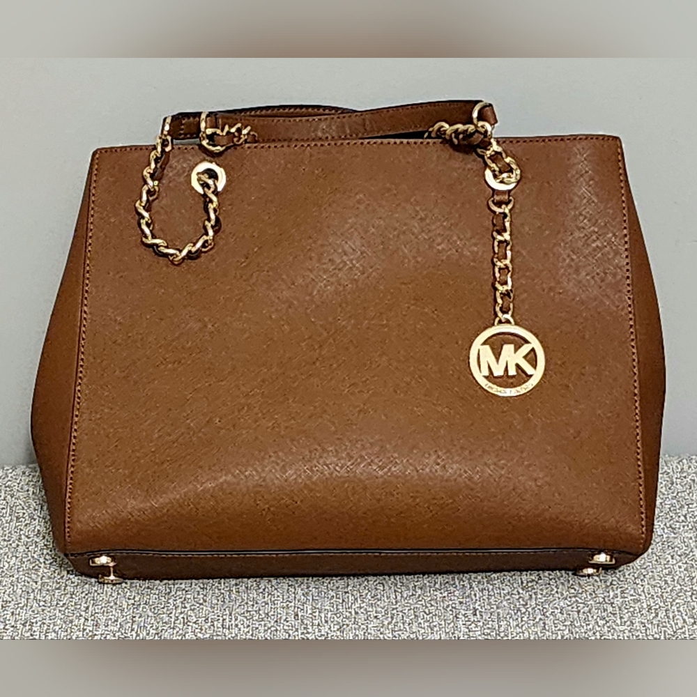 Brand new Michael Kors purse
